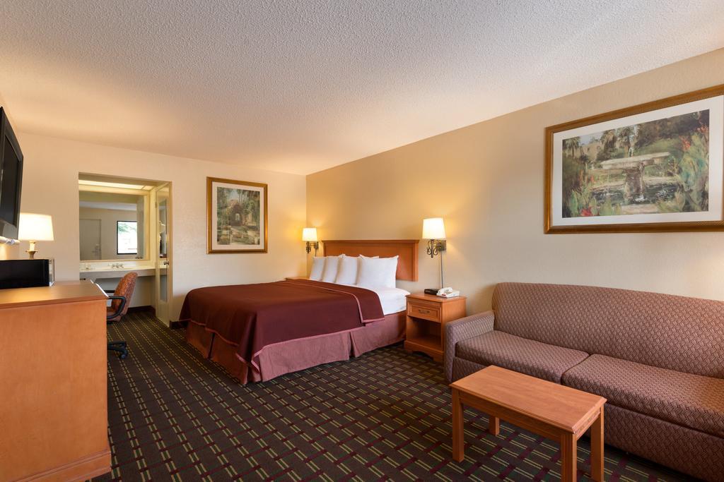 Rodeway Inn Port Richey North Εξωτερικό φωτογραφία