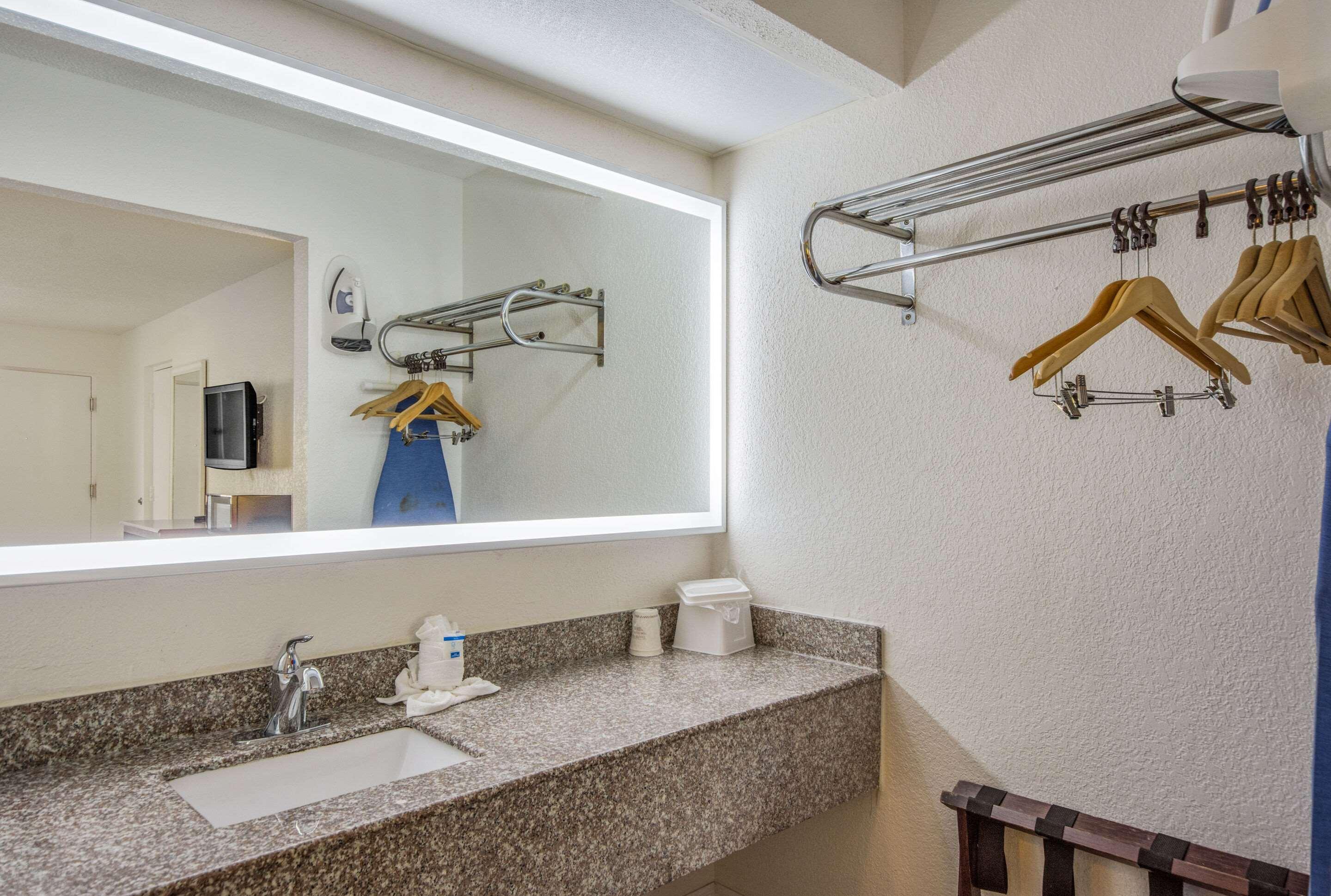 Rodeway Inn Port Richey North Εξωτερικό φωτογραφία